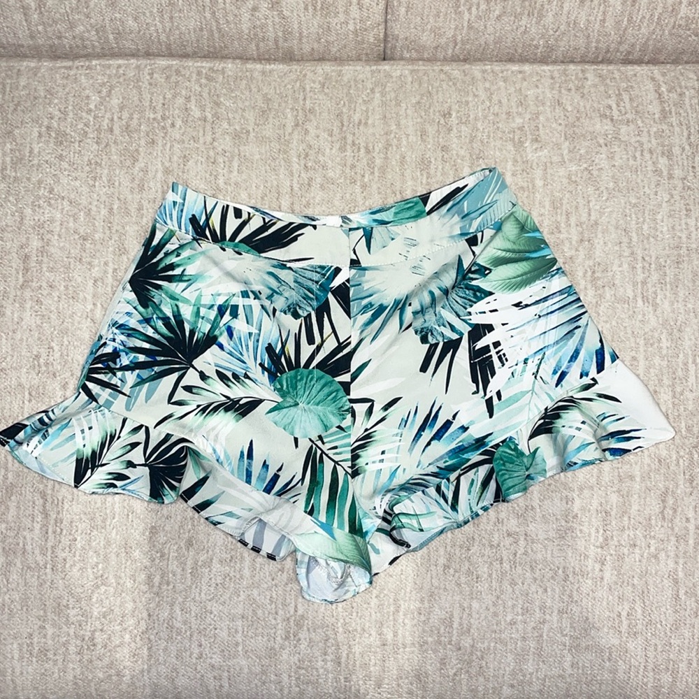 Floral Shorts with Flared Bottom